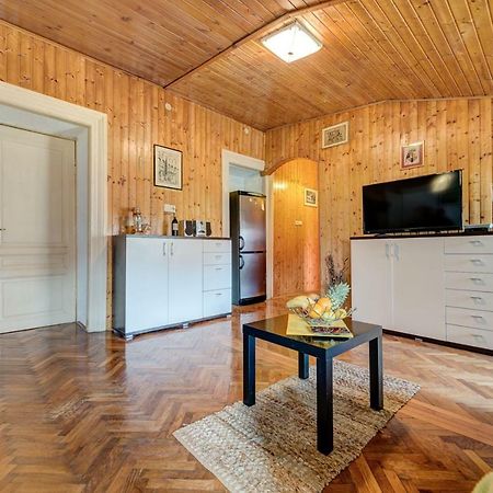 D&L Apartment In Center Pula Zewnętrze zdjęcie