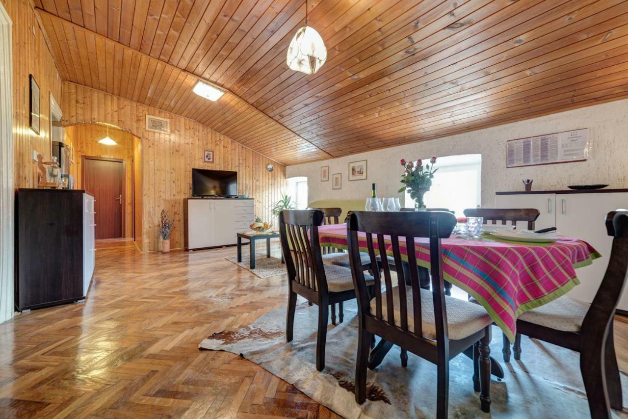 D&L Apartment In Center Pula Zewnętrze zdjęcie
